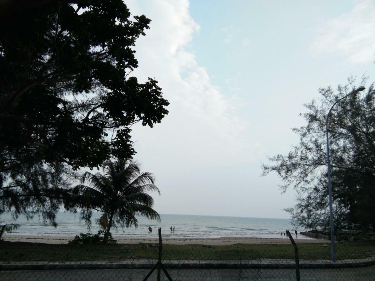 Sunshine Bay Resort Port Dickson Exterior foto